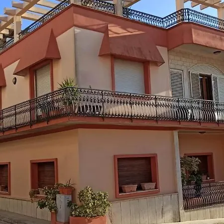 Casa Vacanze Delle Castelle 別荘